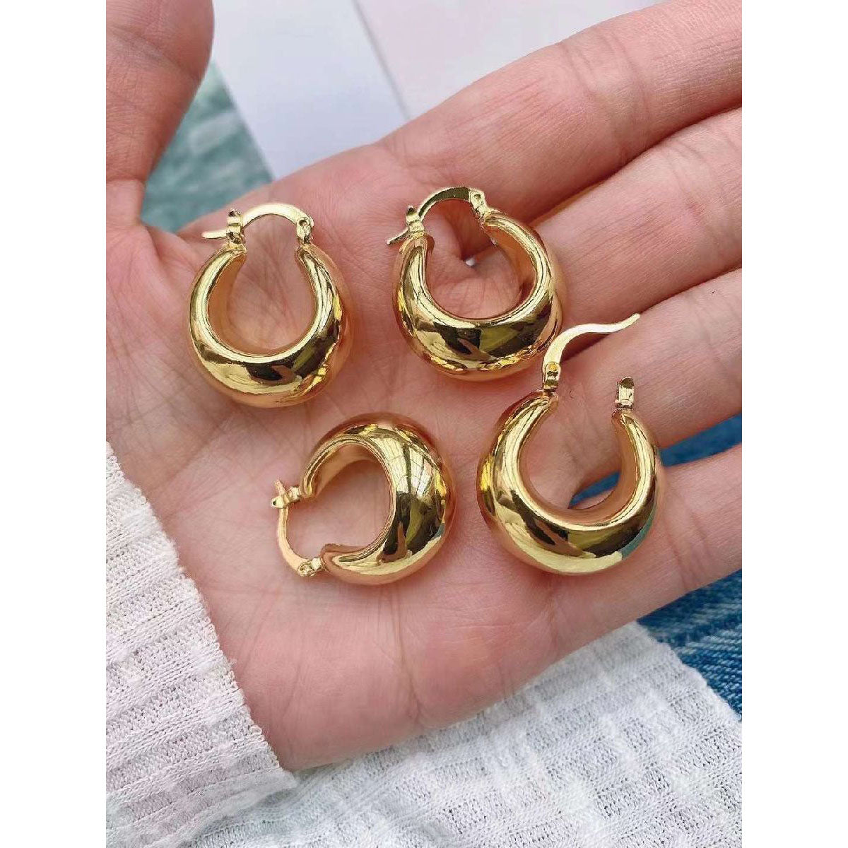 Classic Round Crescent 18K Gold Copper Hoop Earring Pair Women Bulk