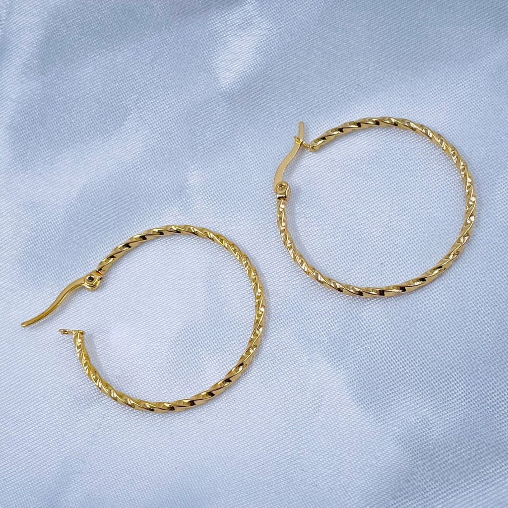 Twisted Wire 18K Gold Stainless Steel Hoop Earring For Women Bulk