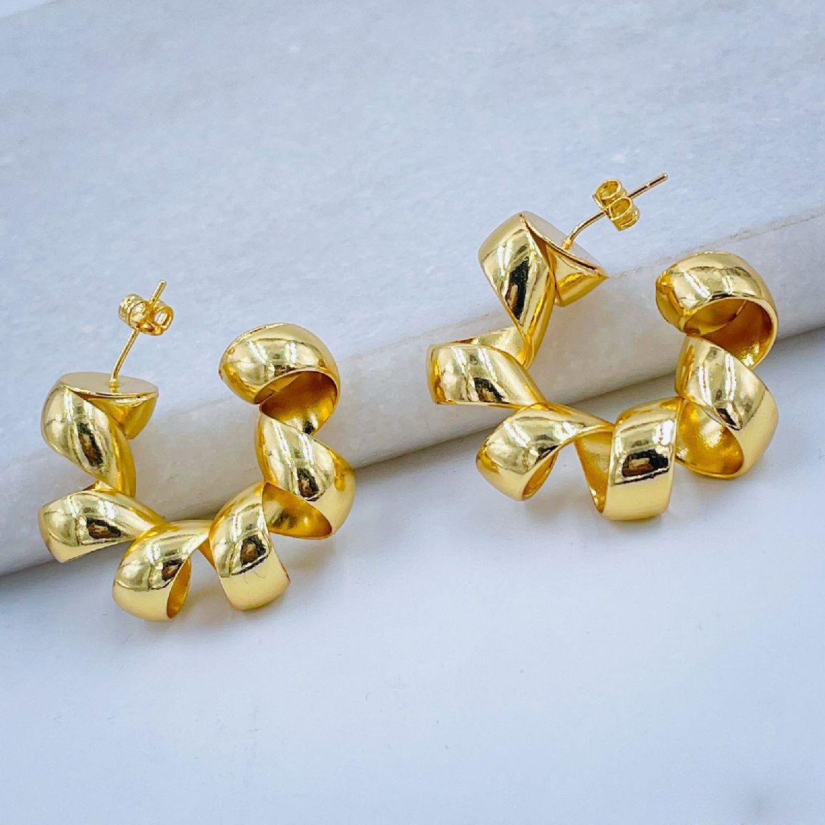 Twisted Curly 18K Gold Anti Tarnish Copper Hoop Earring Pair Bulk