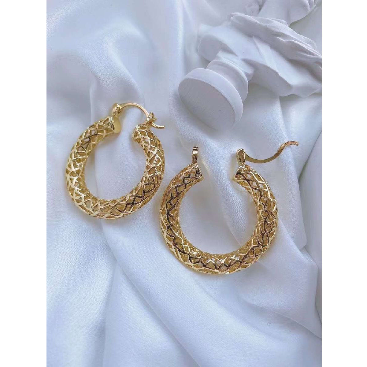 Mesh 18K Gold Anti Tarnish Copper Hoop Earring Pair For Women Bulk