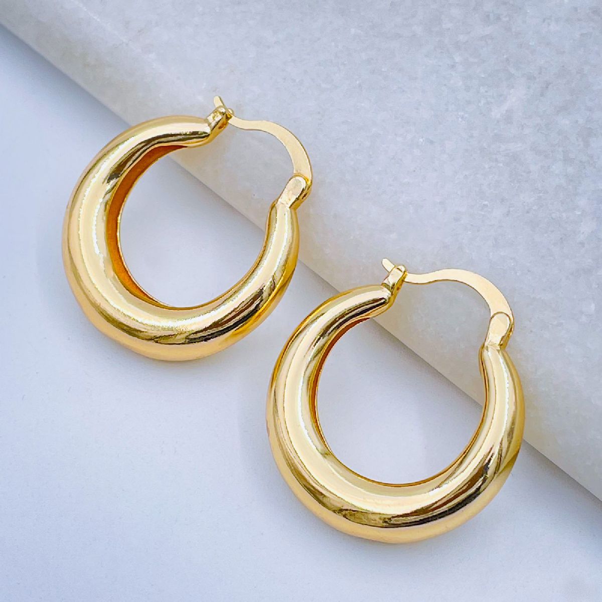 Daily Casual Stainless Steel Anti Tarnish Gold Hoop Earring Pair Bulk Main image