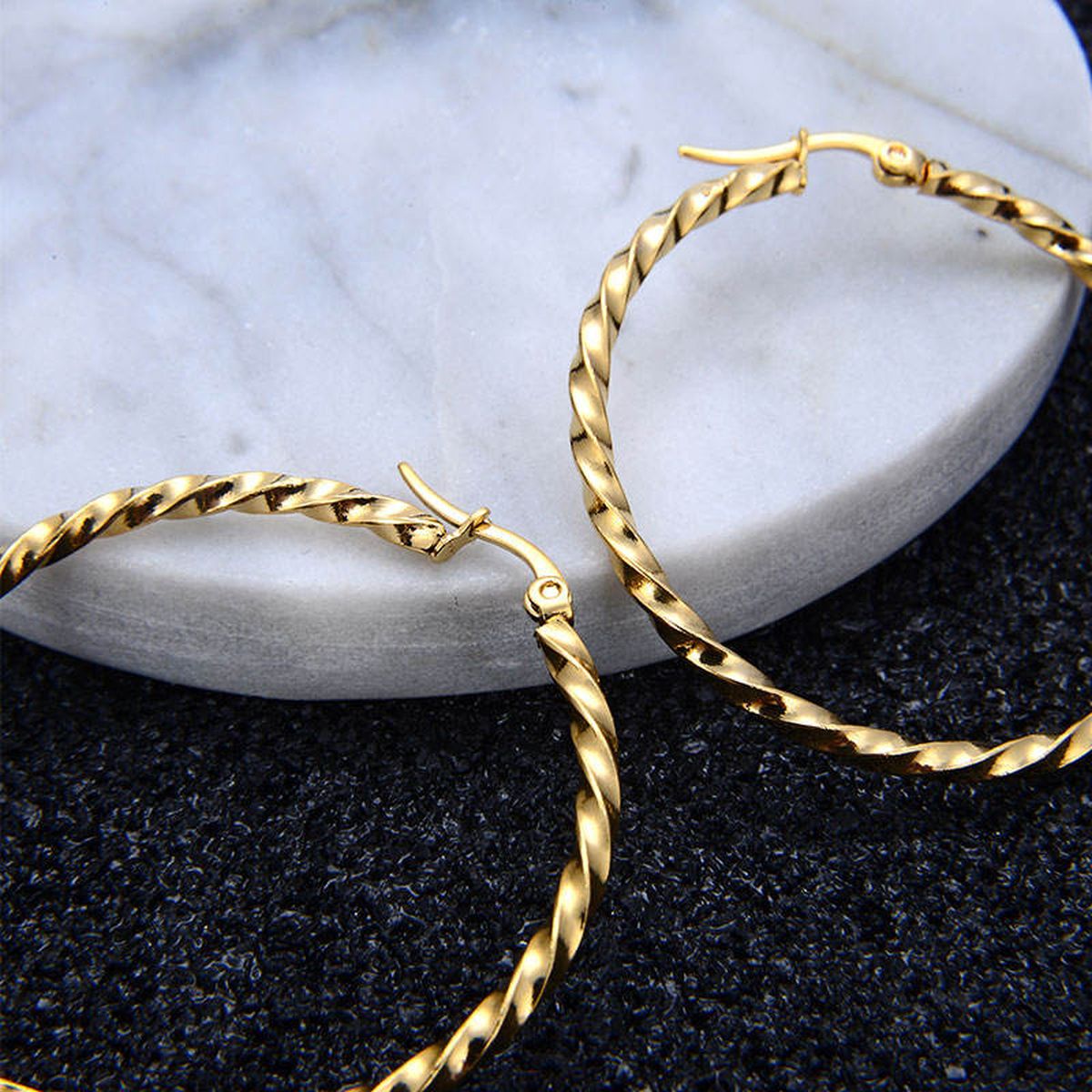 Slim Daily Wear 18K Gold Stainless Steel Hoop Earring For Women Bulk