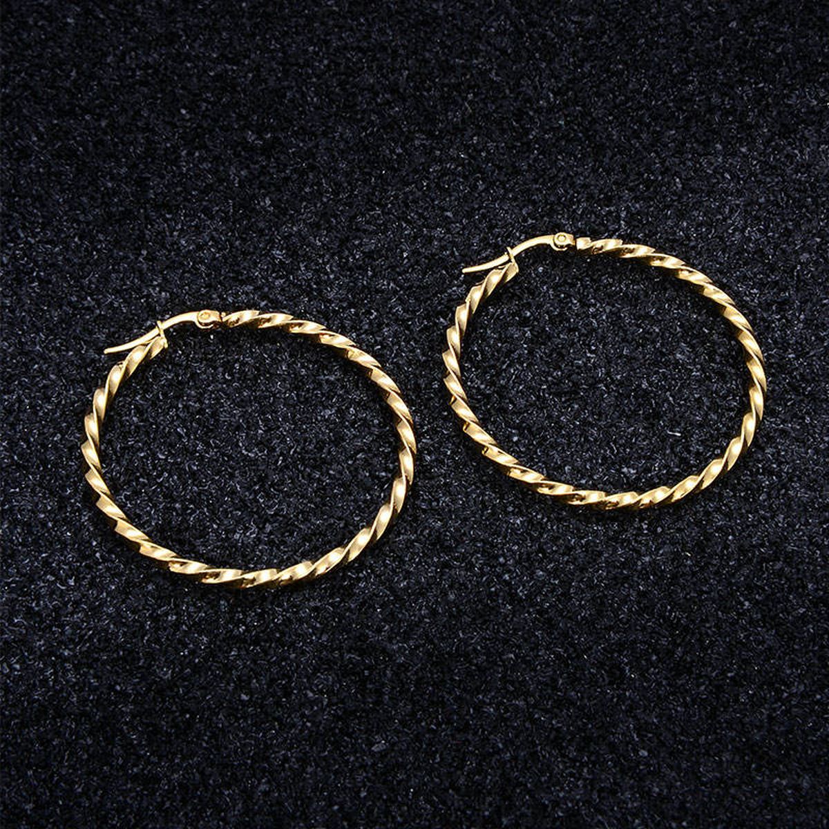 Slim Daily Wear 18K Gold Stainless Steel Hoop Earring For Women Bulk