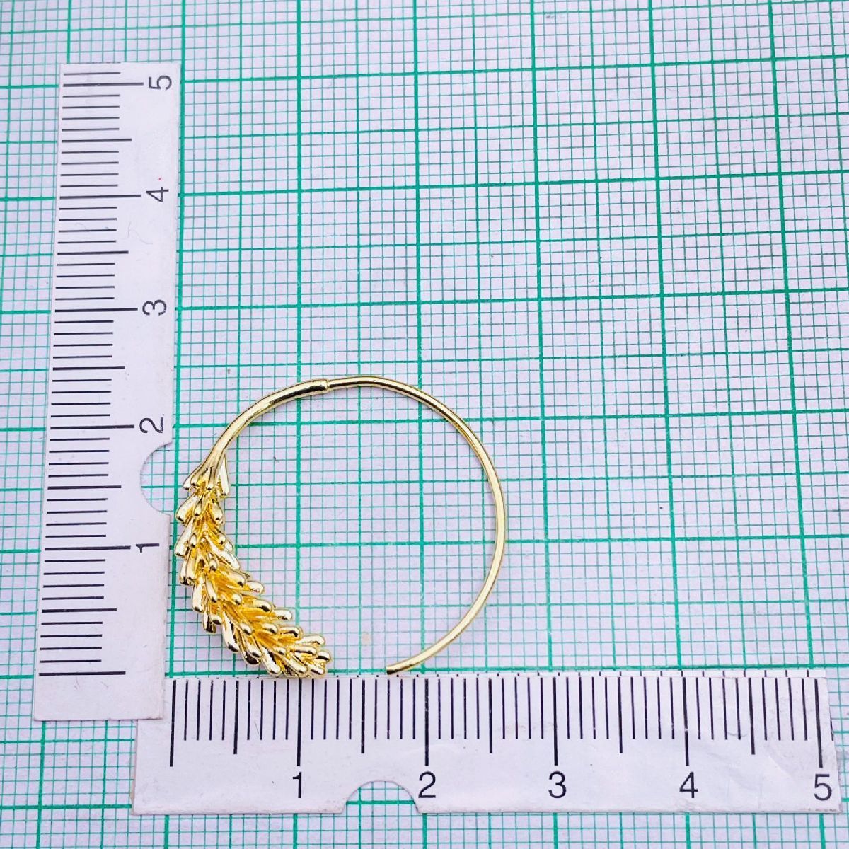 Leafy 18K Gold Copper Anti Tarnish Hoop Earring Pair For Women Bulk Secondary image