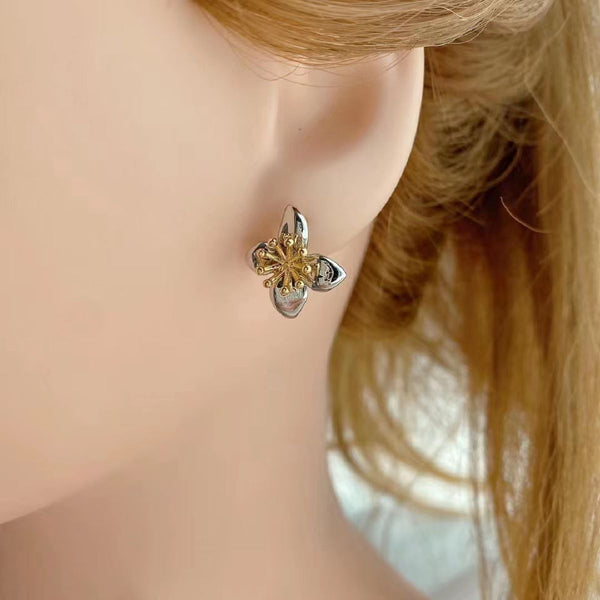 Glossy Leaf Flower Silver Stud Earring For Women Bulk Secondary image