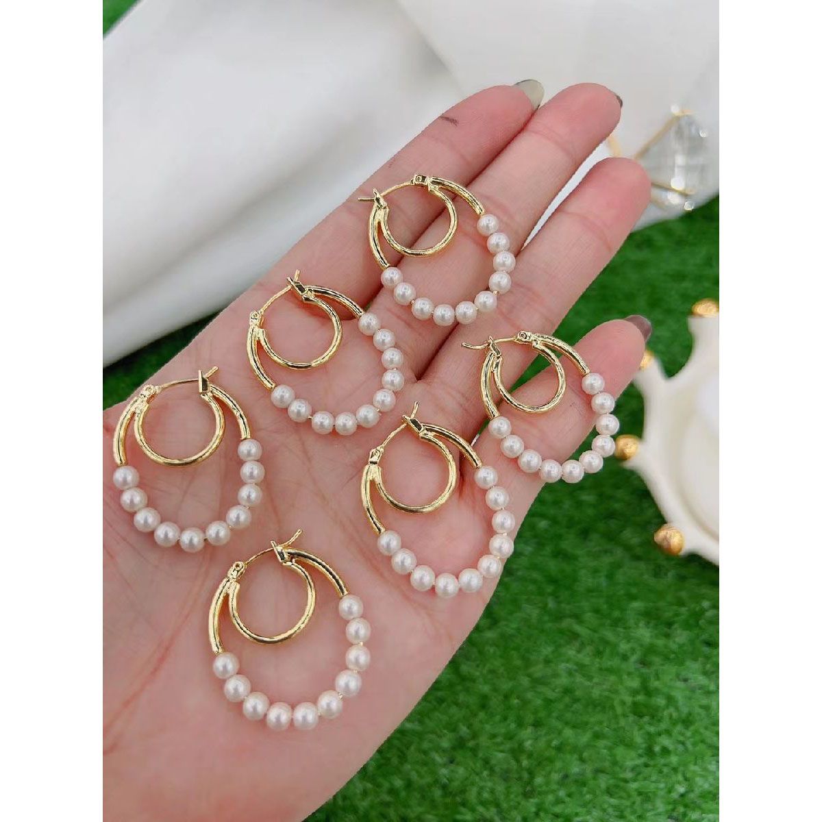 Dual Loup Pearl 18K Gold Anti Tarnish Hoop Earring For Women Bulk Main image