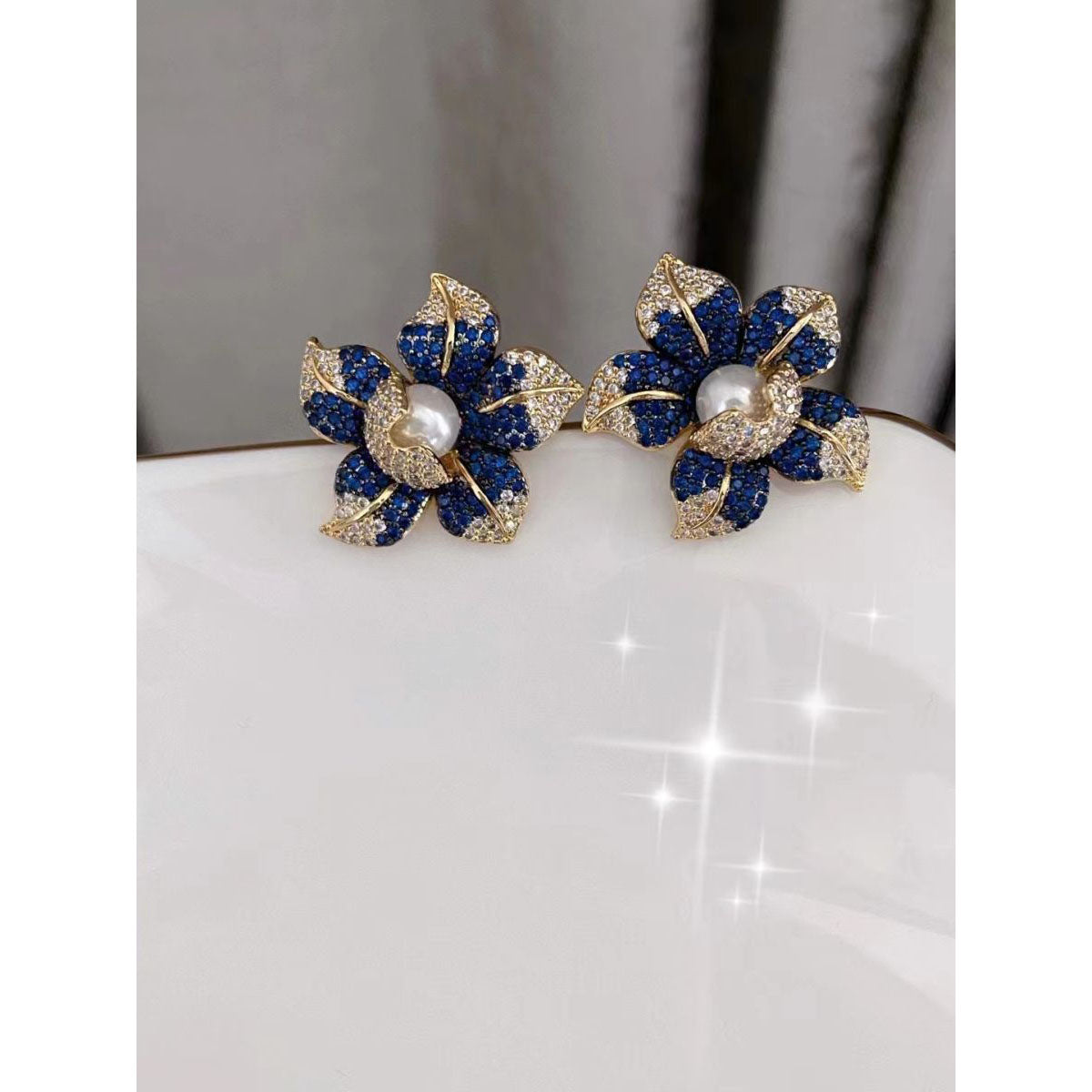 Flower Blue Cubic Zirconia Pearl 18K Gold Stud Earring For Women Bulk