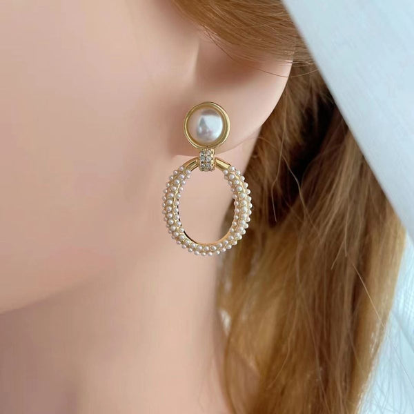 Intricate Pearl 18K Gold Dangling Earring For Women Bulk Secondary image