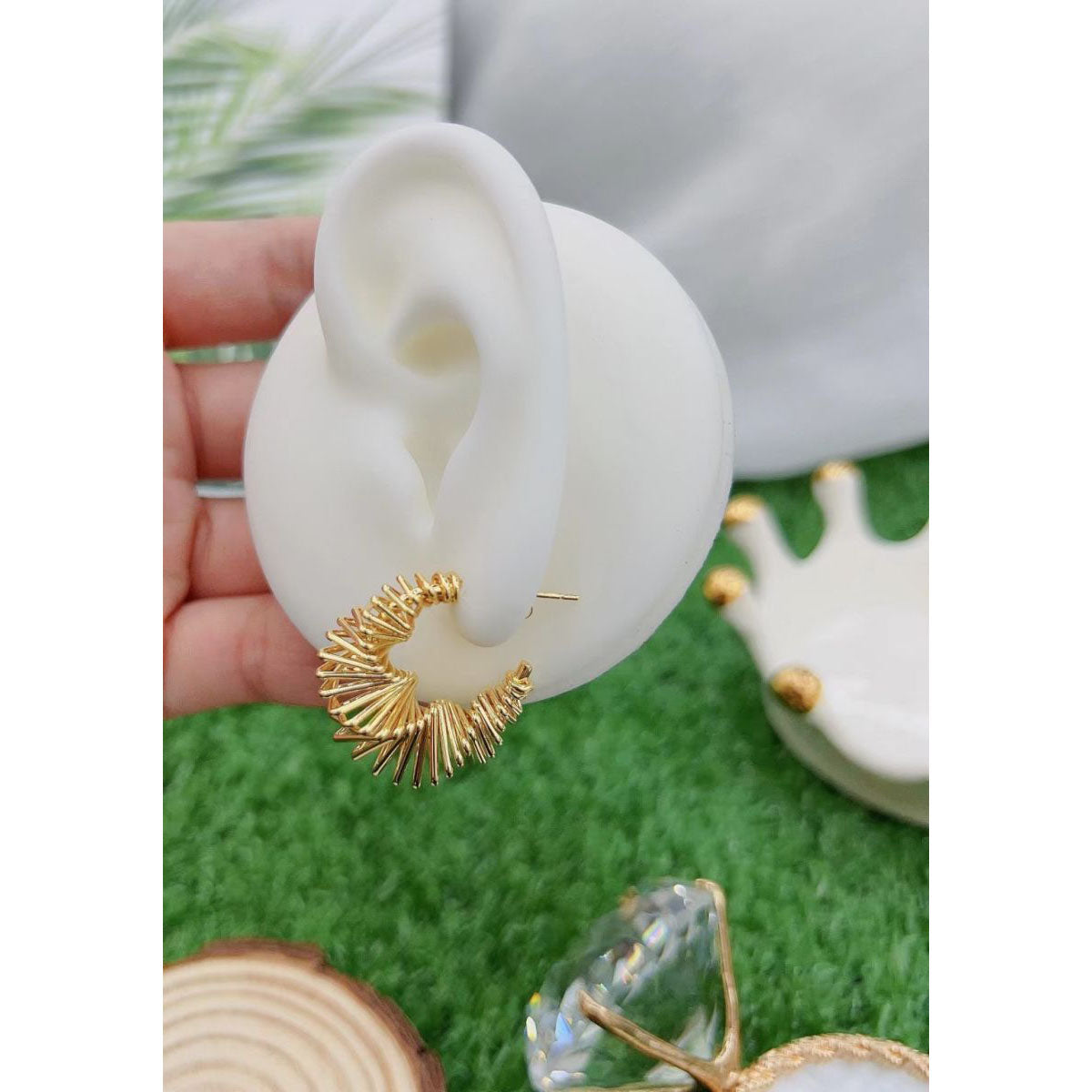 Mesh Wire 18K Gold Fancy Stud Hoop Earring For Women Bulk Secondary image