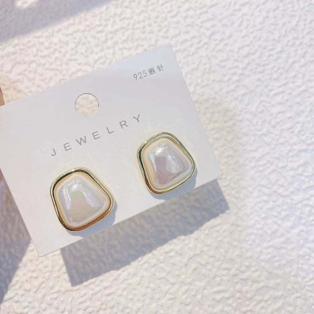Trapezoid Shape Pearl 18K Gold Copper Stud Earring For Women Bulk