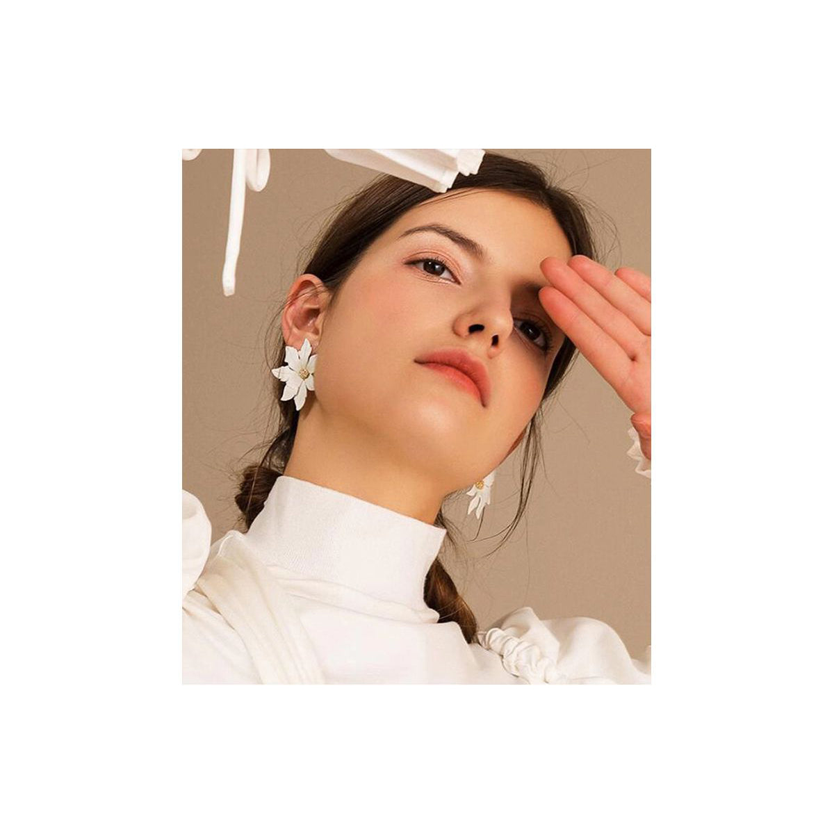 Large White Flower Copper 18K Gold Stud Earring For Women Bulk