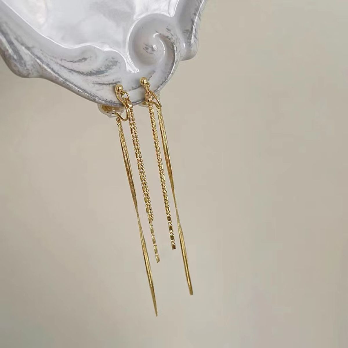 Long Tassel Dangling Chain 18K Gold Copper Clip On Earring Women Bulk