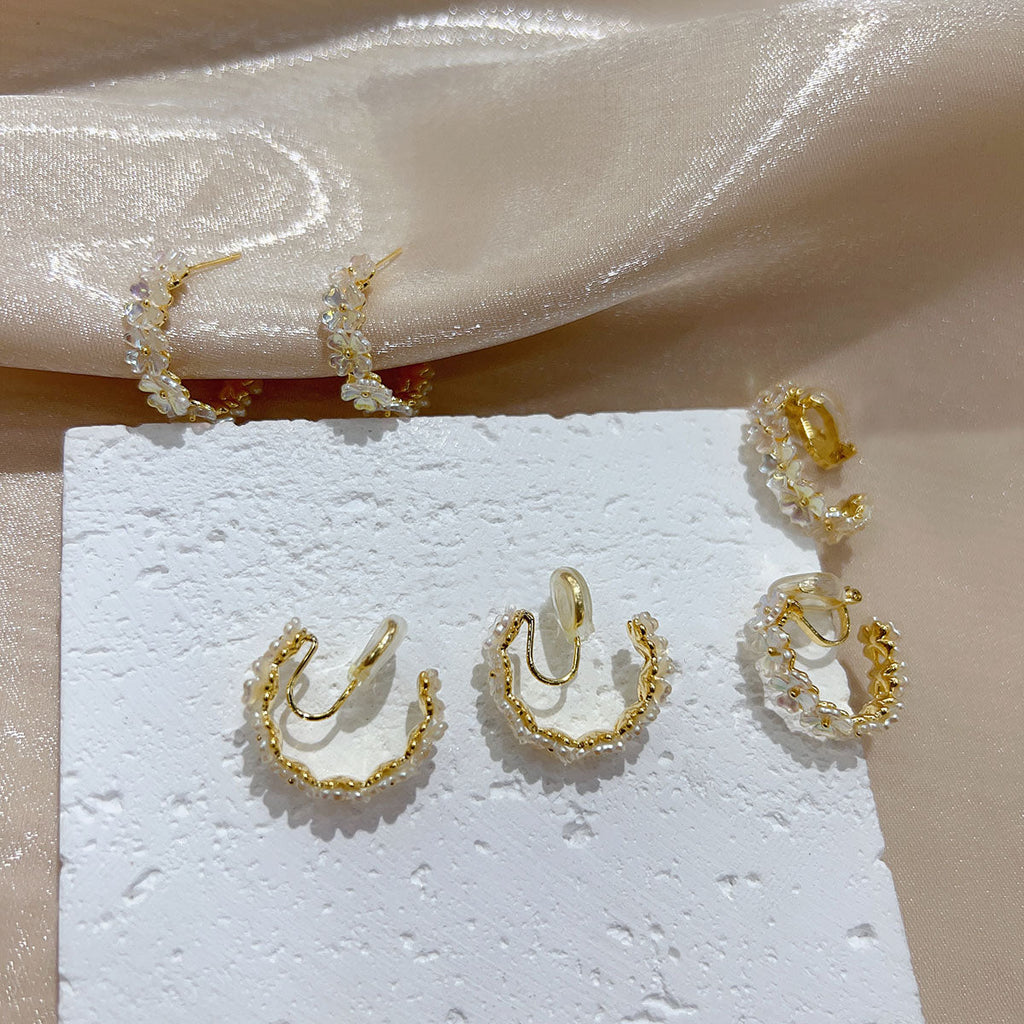 Flower Mother Of Pearl Delicate 18K Gold Hoop Earring For Women Bulk