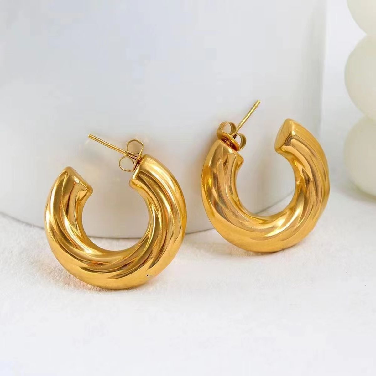 Layered Gold Glossy Gold Anti Tarnish Copper Hoop Bali Earring Bulk Main image