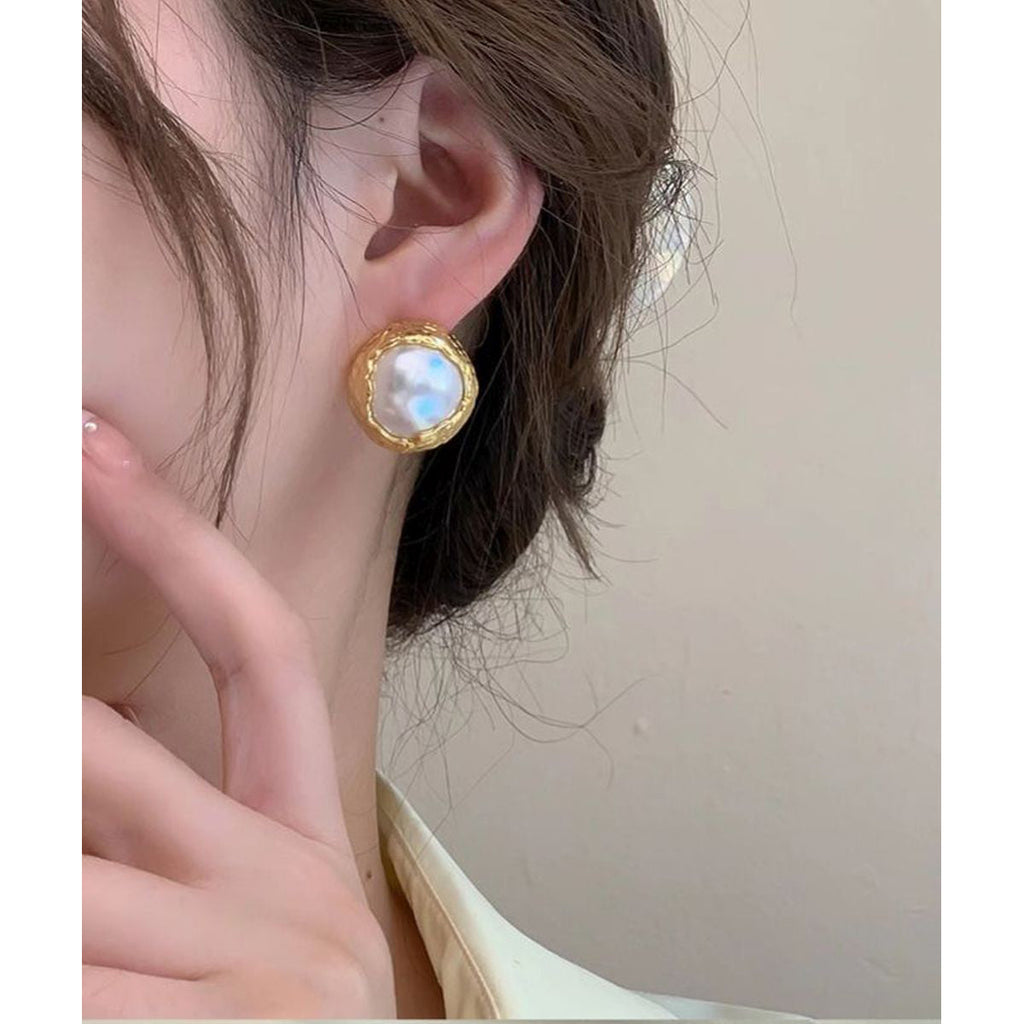 Wrapped Beaten 18K Gold Pearl Stud Earring For Women Bulk