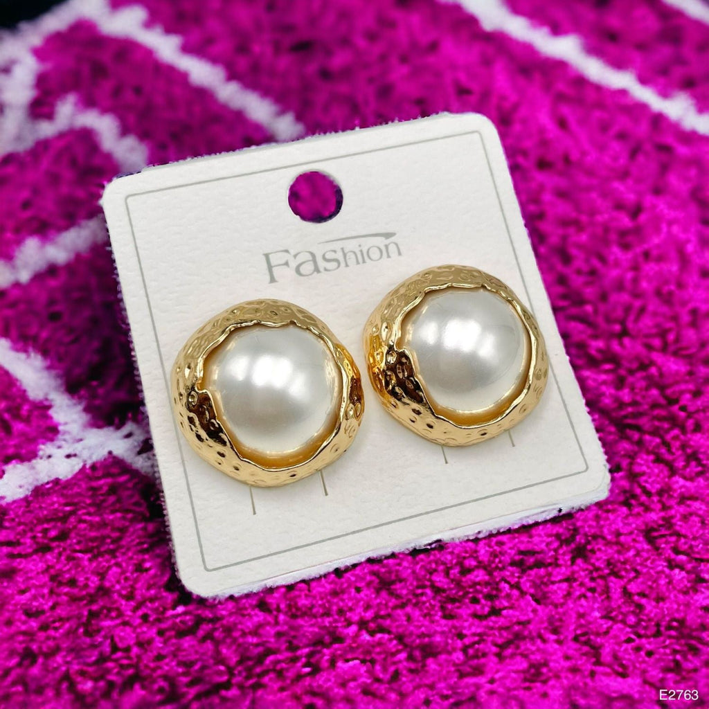 12 Mm Pearl Beaten 18K Gold White Anti Tarnish Stud Earring Women Bulk