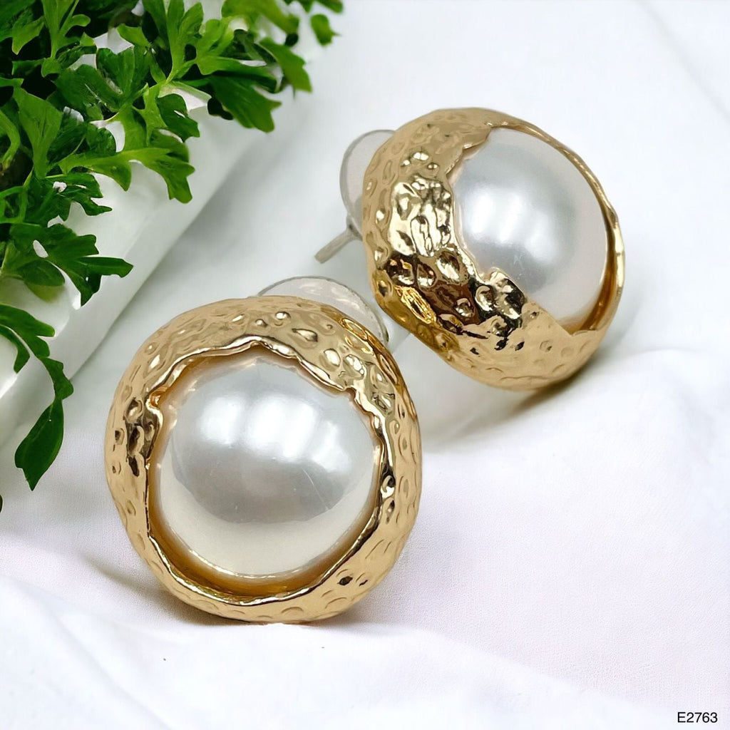 12 Mm Pearl Beaten 18K Gold White Anti Tarnish Stud Earring Women Bulk