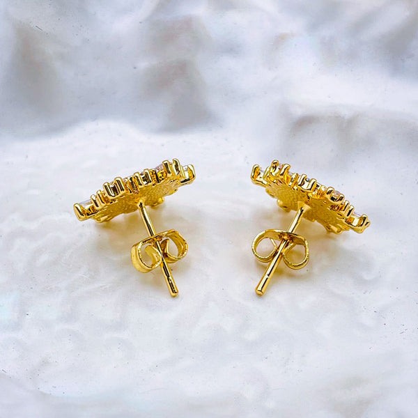 Sun Rays Mother of Pearl Evil Eye 18K Gold Stud Earring for Women Secondary image