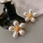 5 Petal Pearl 18K Gold Flower Stud Earring For Women Bulk