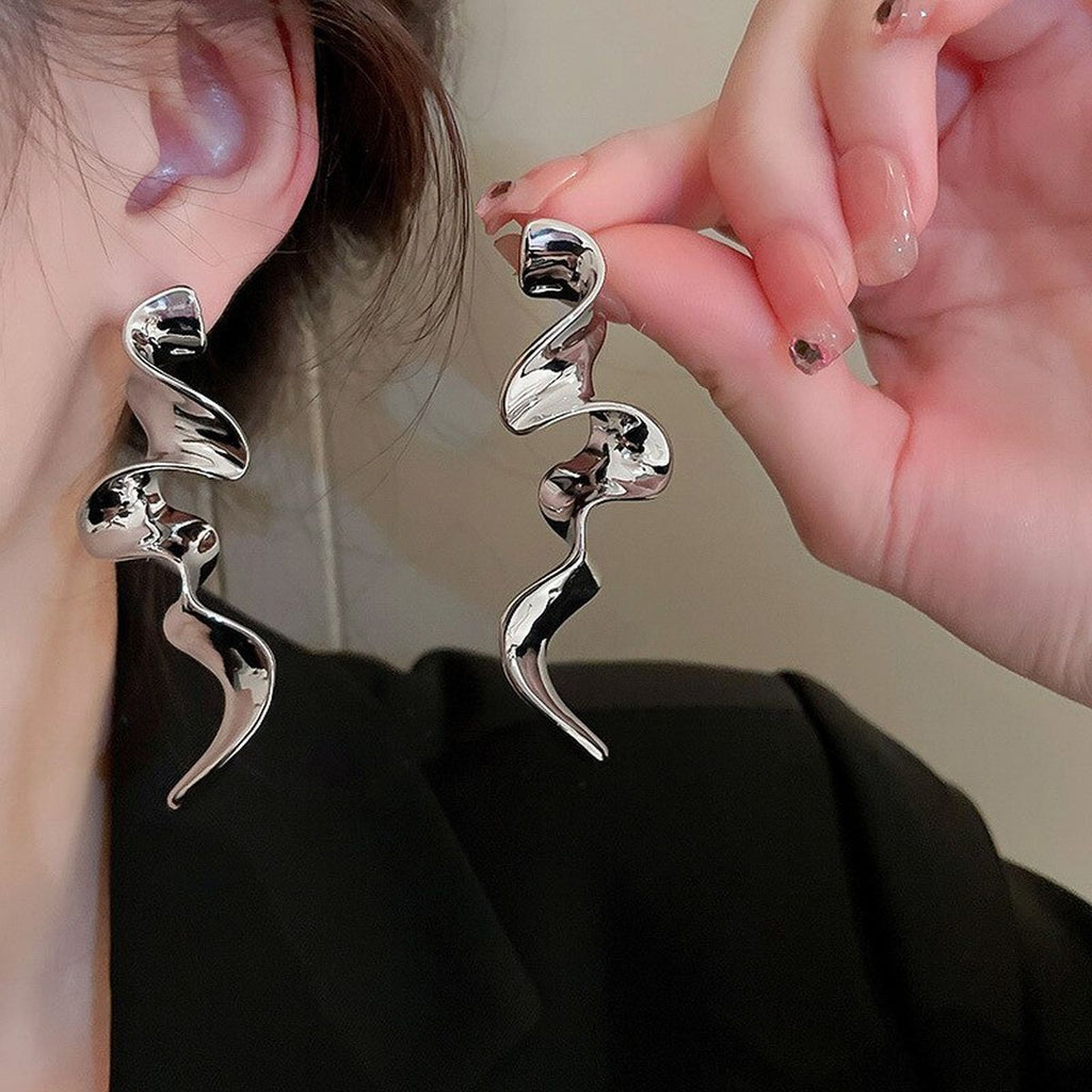 Twisted Waves Glossy 18K Gold Anti Tarnish Long Dangling Earring Bulk