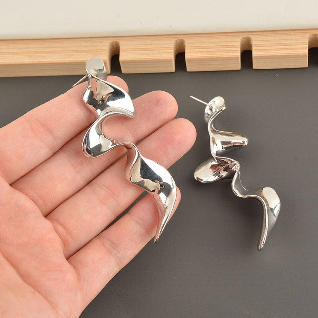 Twisted Waves Glossy 18K Gold Anti Tarnish Long Dangling Earring Bulk