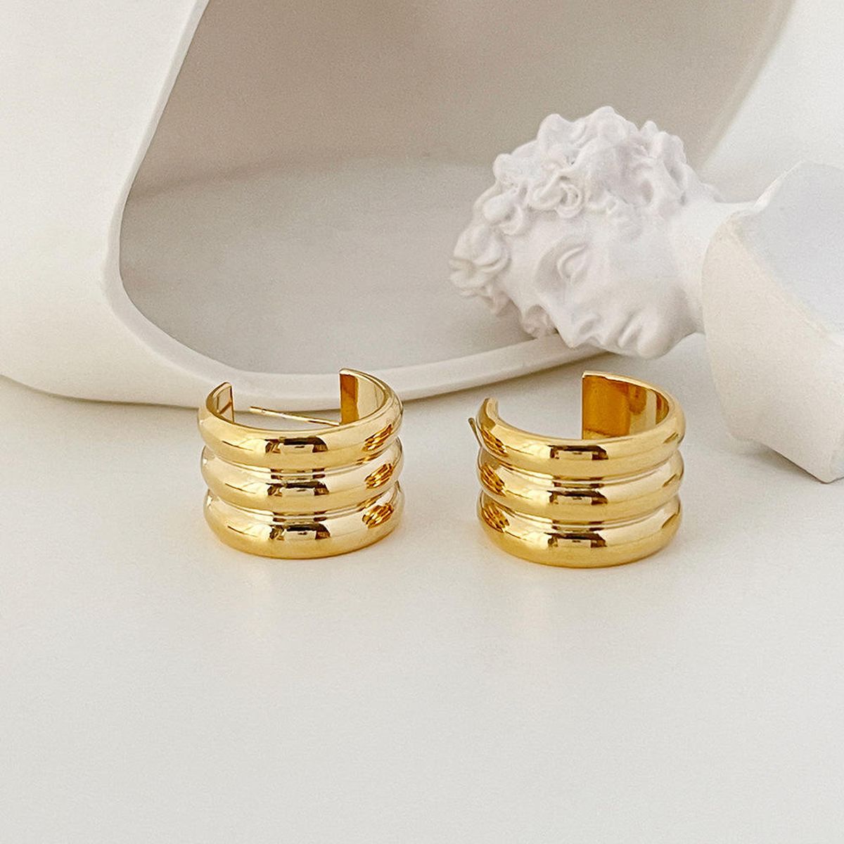 Triple Cylinder 18K Gold Anti Tarnish Hoop Earring For Women Bulk