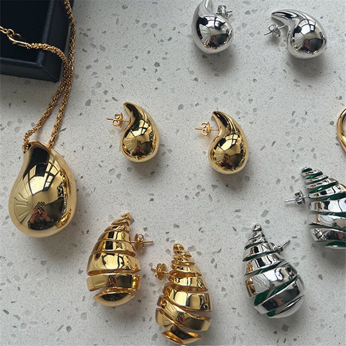 Bottega Paisley Snail Layered 18K Gold Anti Tarnish Stud Earrings Bulk