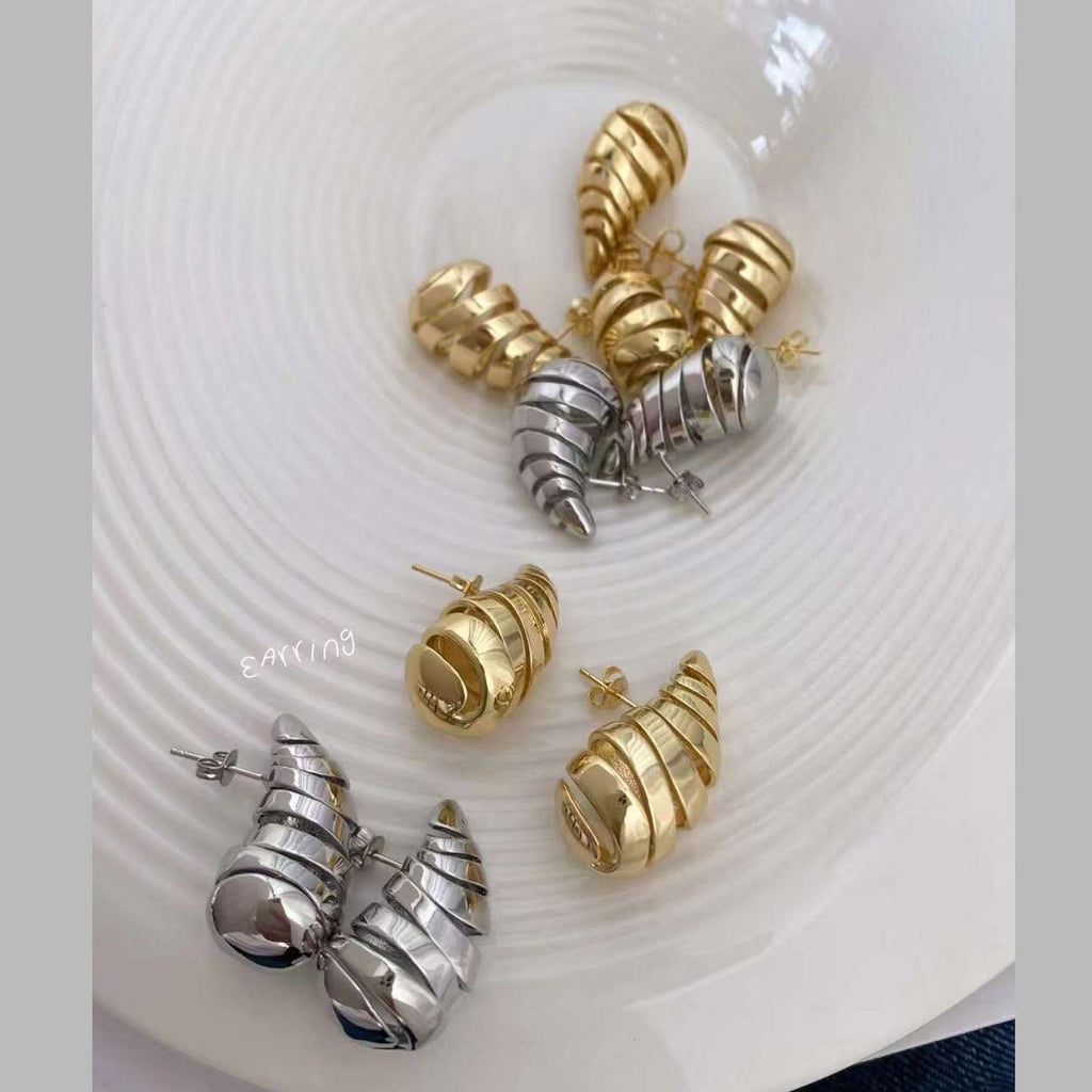 Bottega Paisley Snail Layered 18K Gold Anti Tarnish Stud Earrings Bulk