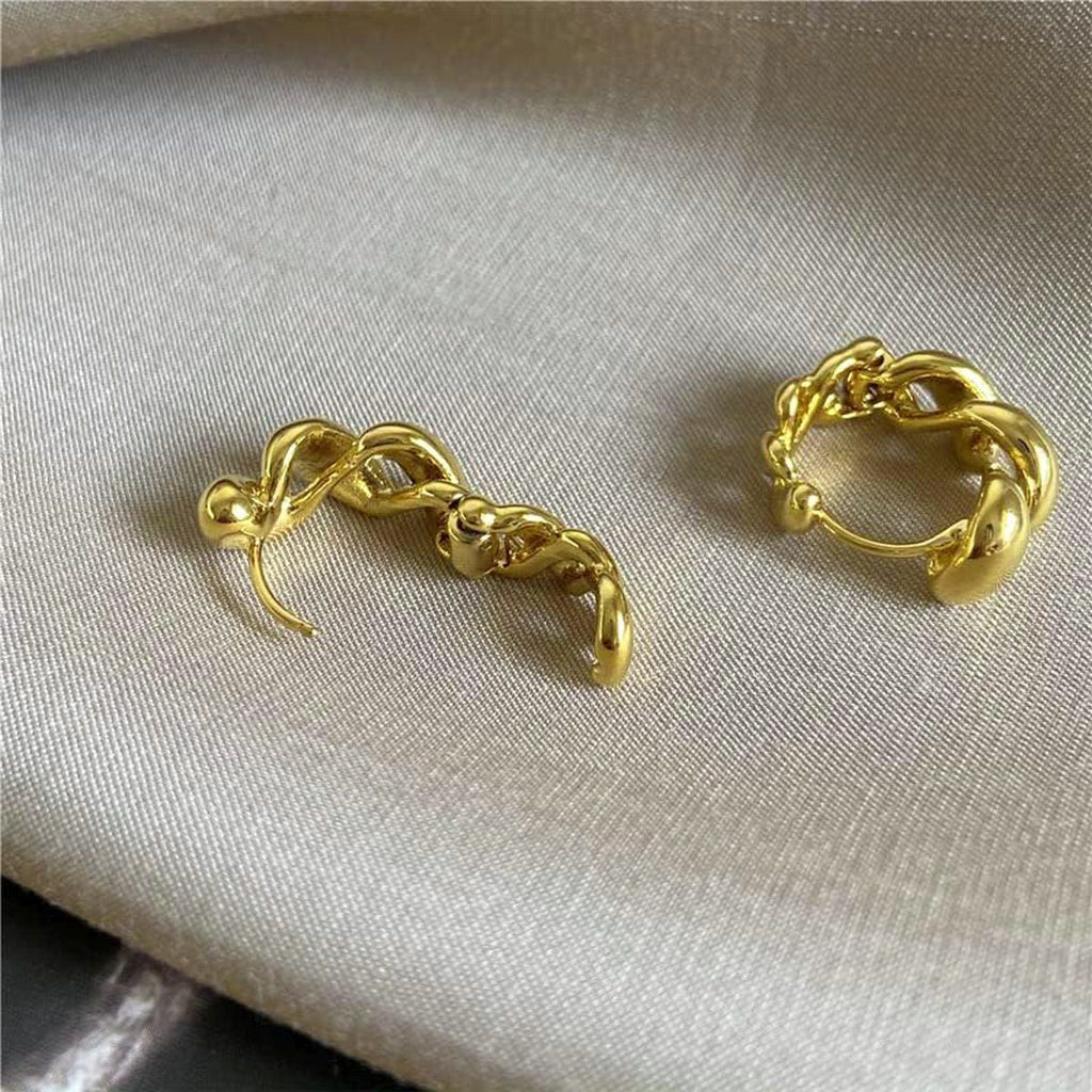 Cute Croissant 18K Gold Anti Tarnish Hoop Earring For Women Bulk