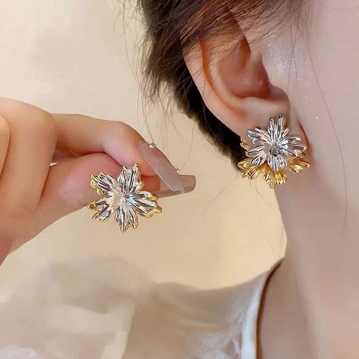 Dual Flower Silver 18K Gold Anti Tarnish Stud Earring For Women Bulk