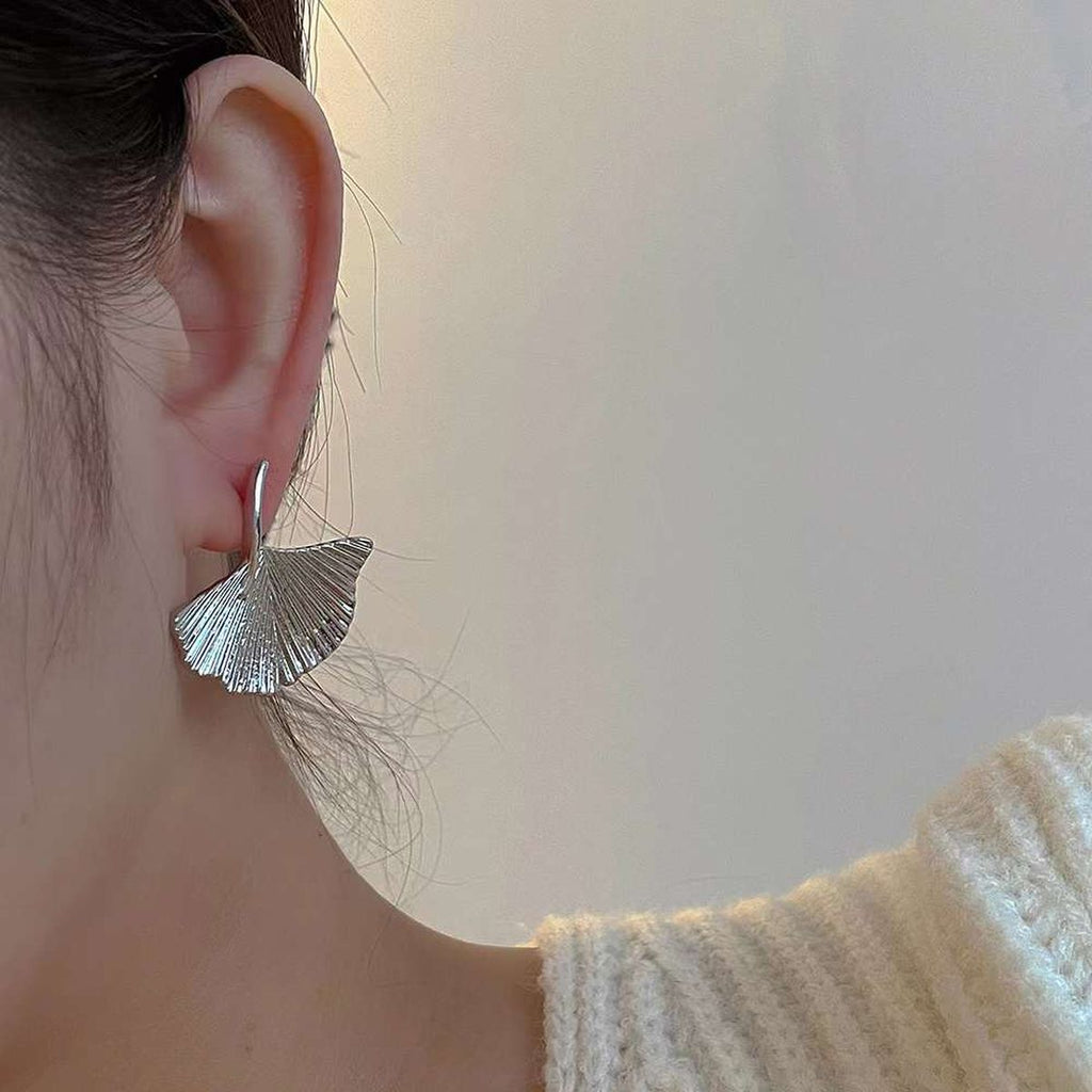 Etched Fan 18K Gold Anti Tarnish Earring For Women Bulk