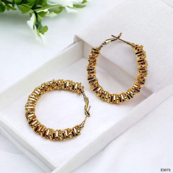 Stylish 18K Gold Anti Tarnish Hoop Earring For Women Bulk Secondary image