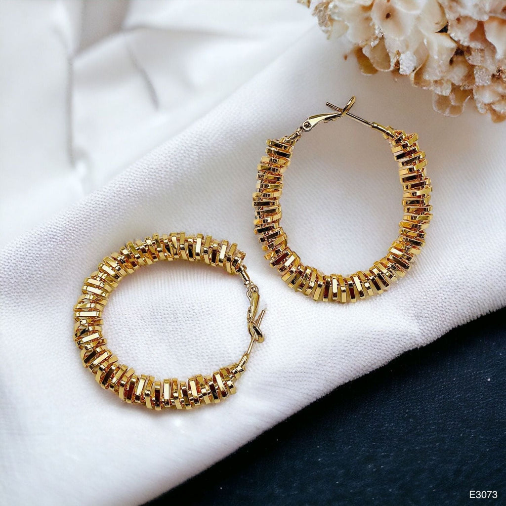 Stylish 18K Gold Anti Tarnish Hoop Earring For Women Bulk