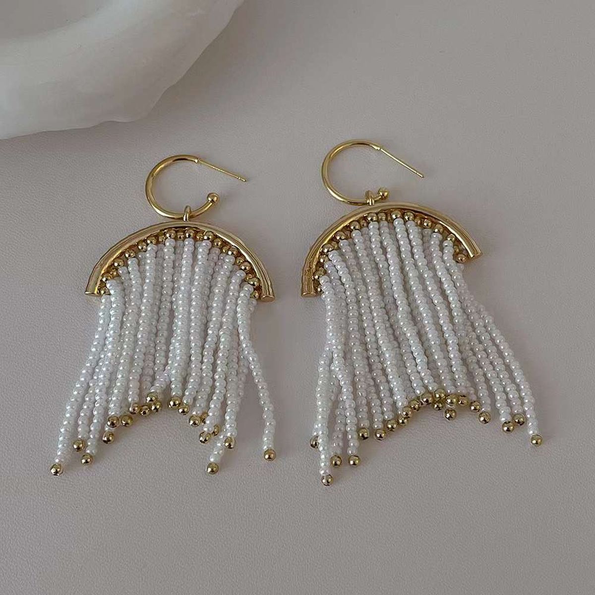 Tassel Pearl White 18K Gold Anti Tarnish Dangler Earring Women Bulk Main image