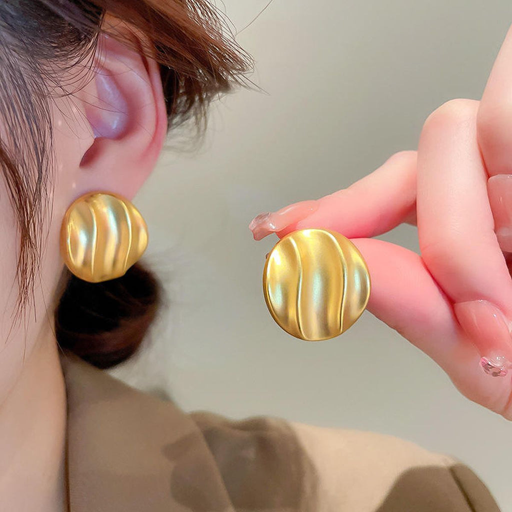 18K Gold Anti Tarnish Stud Earring Pair For Women Bulk