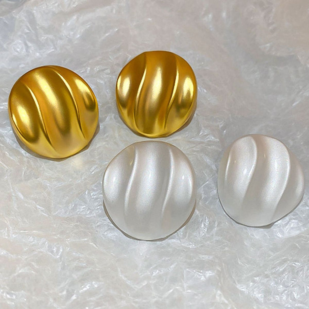 18K Gold Anti Tarnish Stud Earring Pair For Women Bulk
