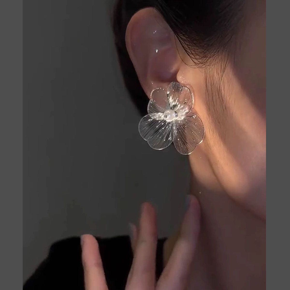 Wild Flower Glass Look Anti Tarnish Earring For Women Bulk