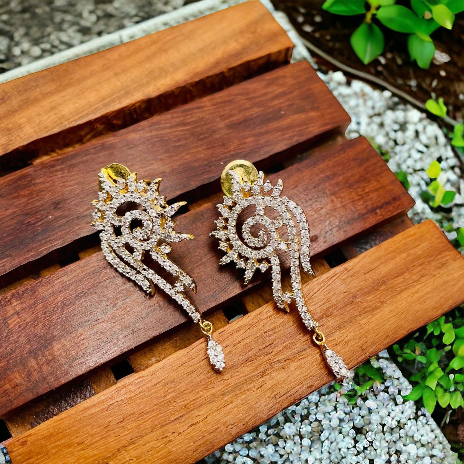 Floral White 18K Gold CZ Anti Tarnish Danglers Earring Pair Bulk Main image