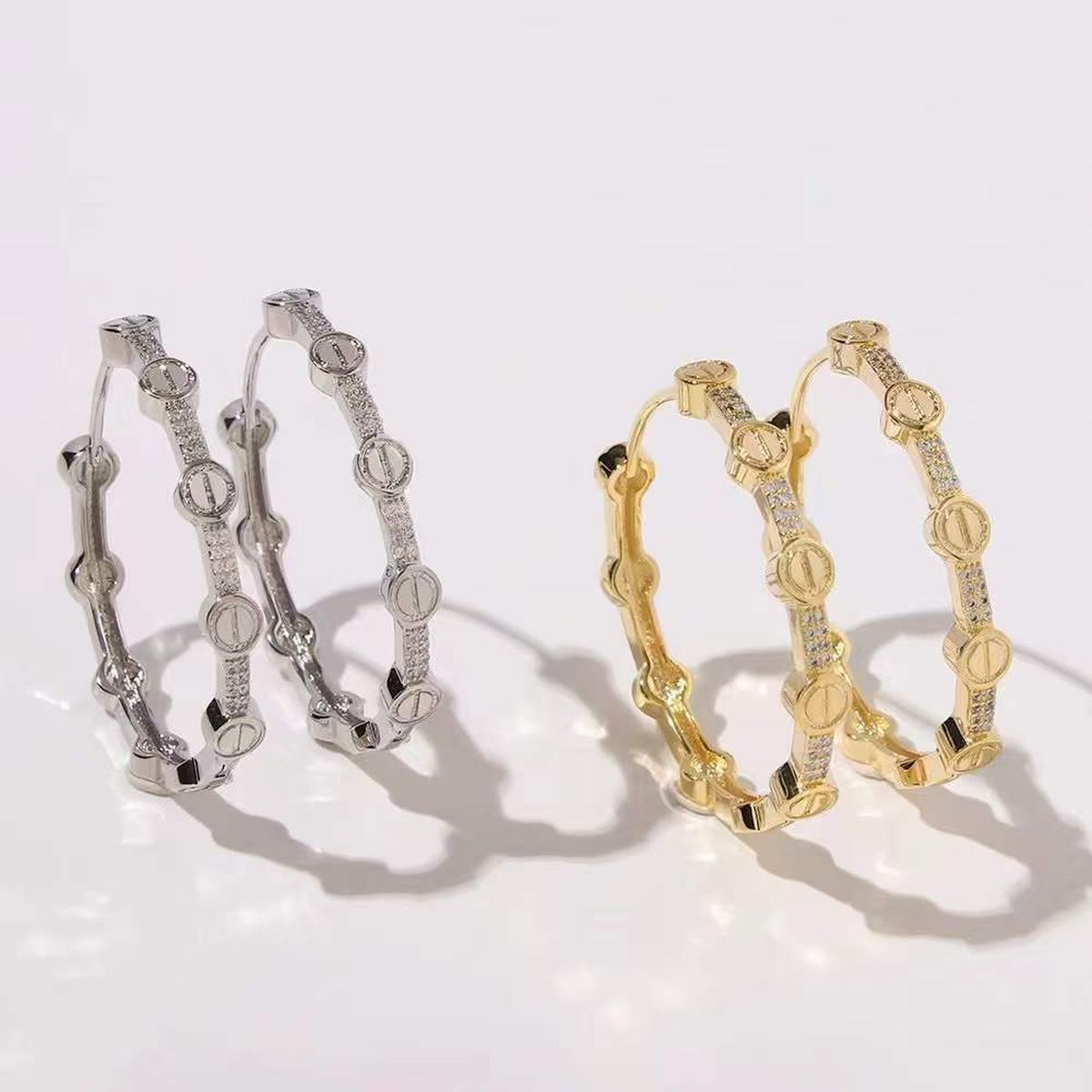 Screw 18K Gold Cubic Zirconia Anti Tarnish Hoop Earring For Women Main image