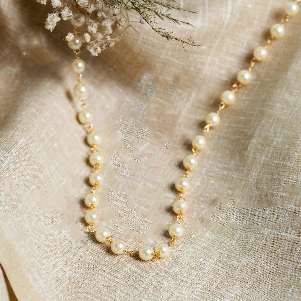 Pearl Moti 5Meter (4 Mm Off White Pearl) Chain Women Unisex Bulk Main image