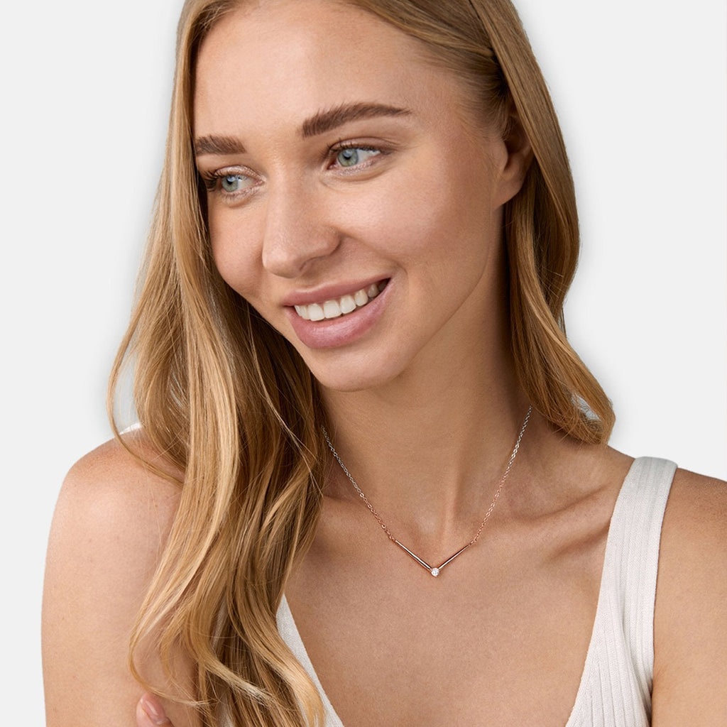 Brass 18K Rose Gold V Shape Chain Pendant For Women Bulk