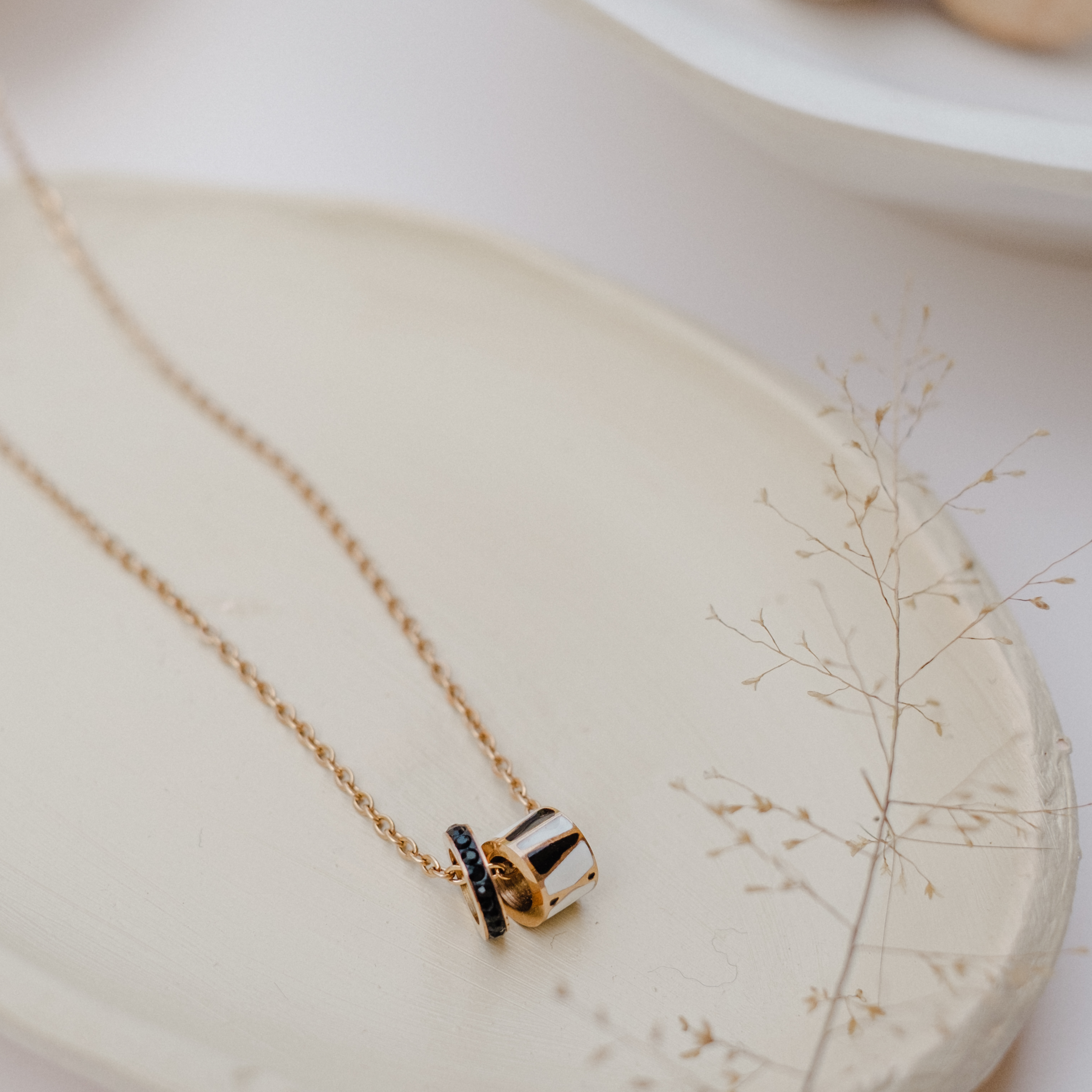 Monochrome Crush Crystals 18K Gold Stainless Steel Anti Tarnish Black Necklace Chain For Women Secondary image