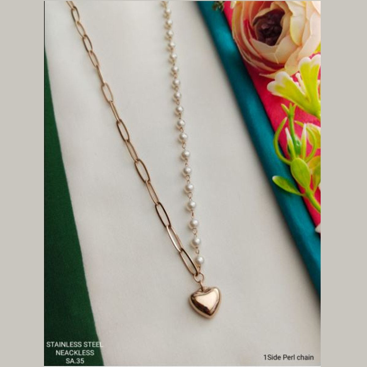 Love Heart Gold Brass Pendant Necklace Chain For Women Bulk