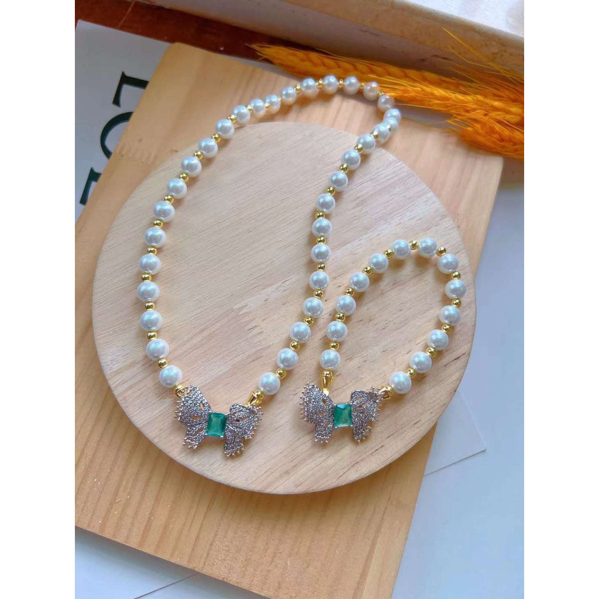 Green Emerald Butterfly Cubic Zirconia 18K Gold Pearl Necklace Bulk
