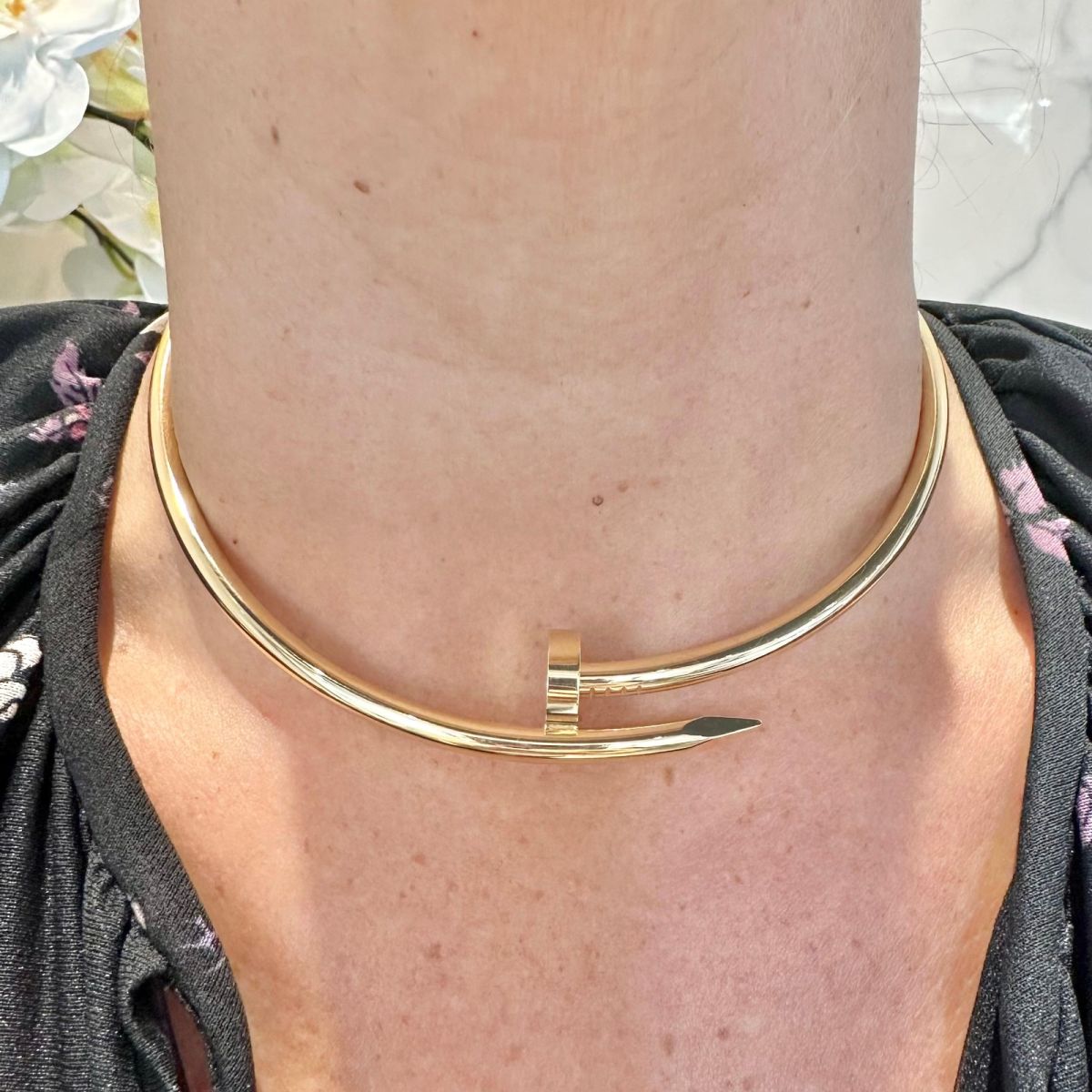 Glosssy Gold Celebrity Fame Stainless Steel Anti Tarnish Nail Openable Hasli Choker Necklace for Women
