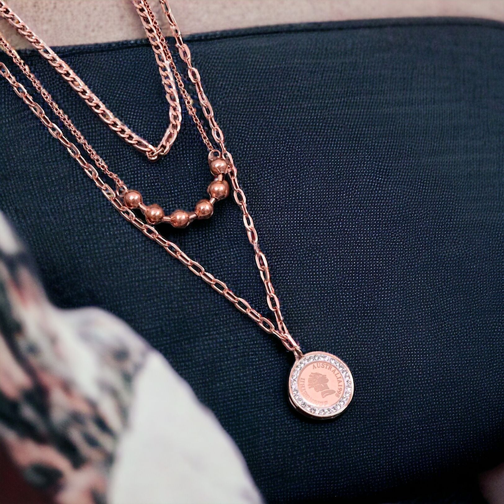 Queen Elizabeth Coin 18K Rose Gold Anti Tarnish Stainless Steel Necklace Layer Chain For Women Secondary image