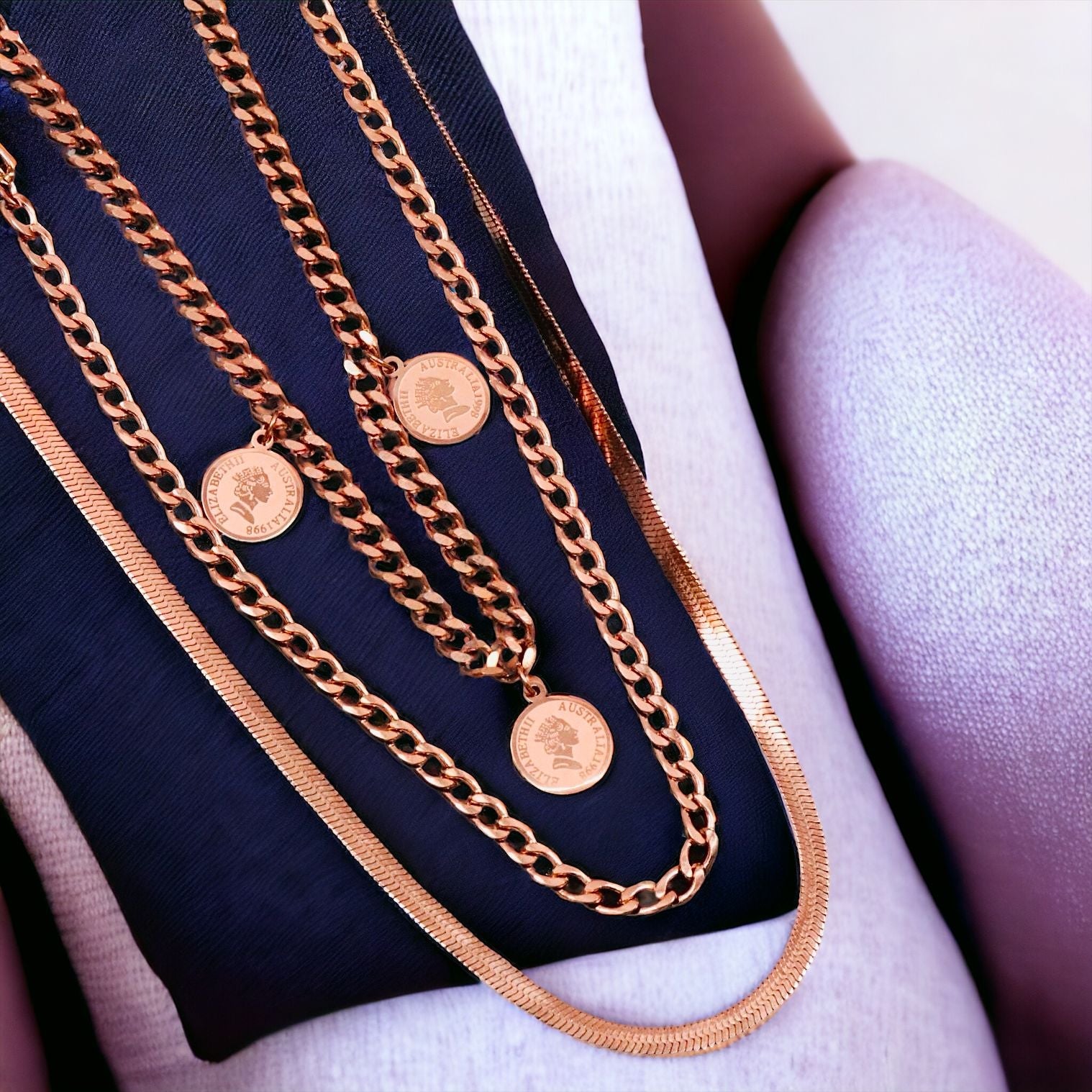 Queen Elizabeth Coin 18K Rose Gold Anti Tarnish Stainless Steel Curb Necklace Layer Chain For Women Secondary image