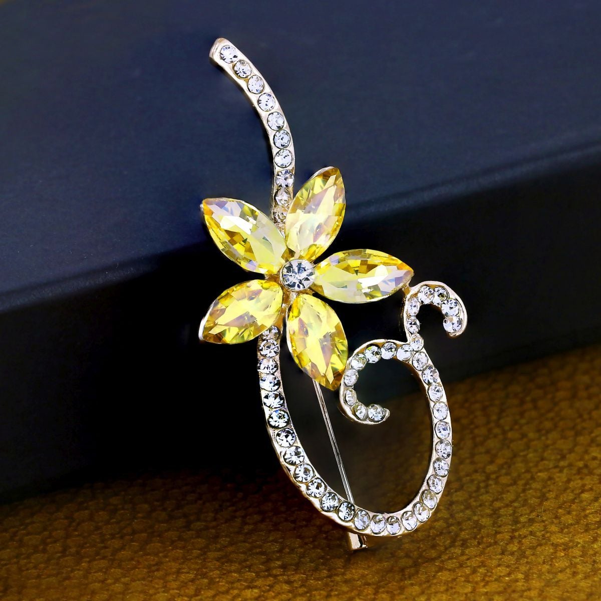 Stylish Flower Cz Crystal Rose Gold Brass Brooch Badge Pin Needle