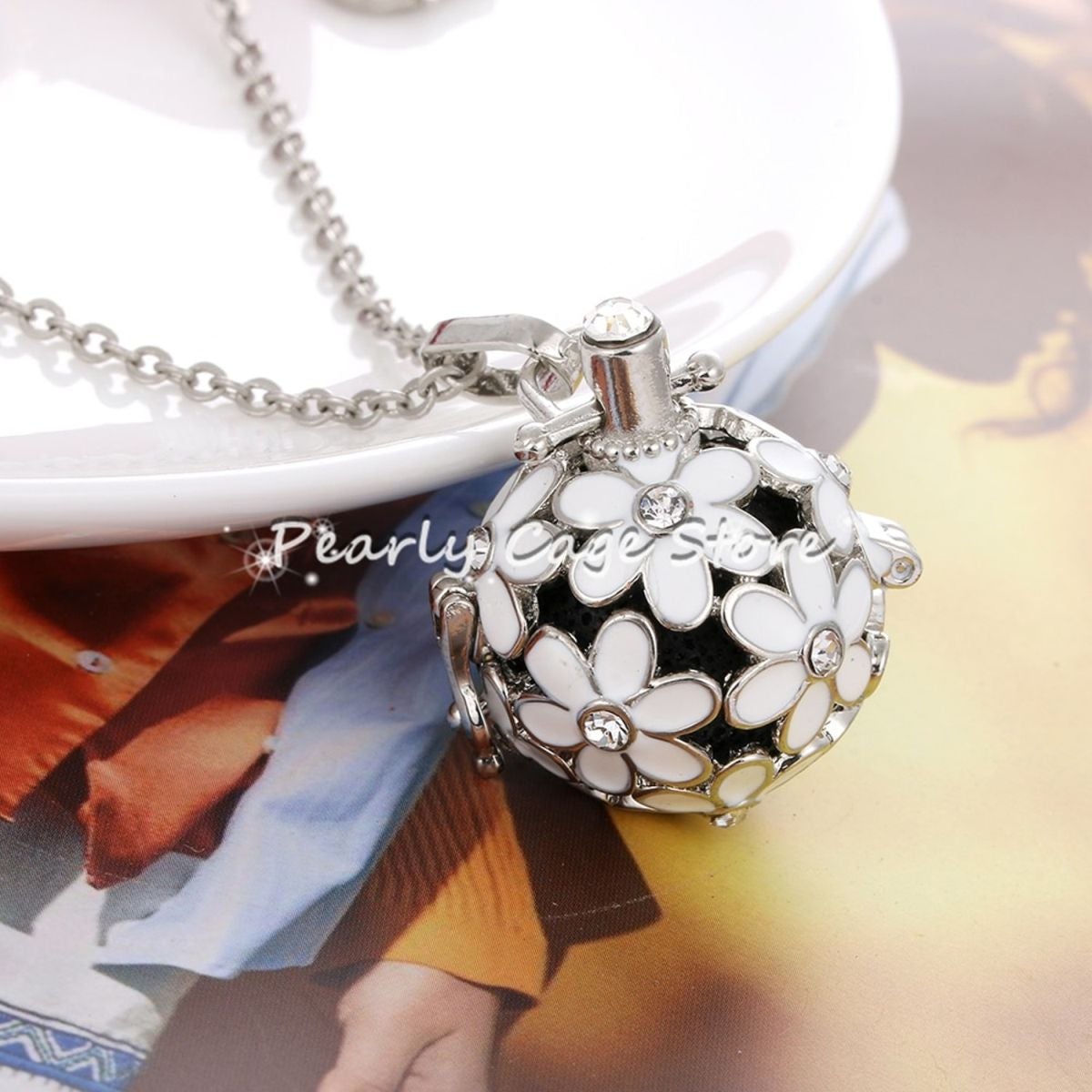 Aromatherapy Oil Perfume Diffuser Openable Cage Pendant Chain Bulk
