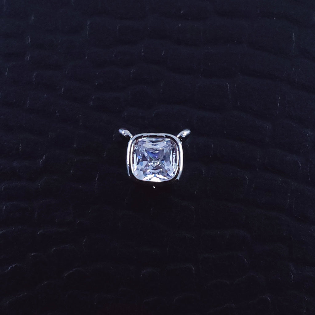 Cushion Cut Dainty Solitaire Cubic Zirconia Silver Pendant Women Bulk